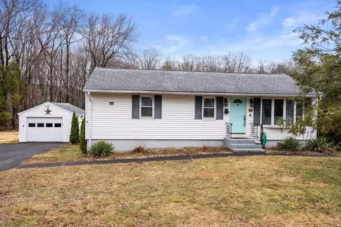19 New Ludlow Rd, Granby, MA 01033