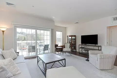 7 Morgan Dr #203, Natick, MA 01760 photo 8