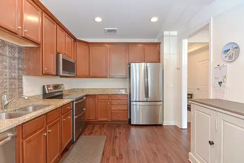 7 Morgan Dr #203, Natick, MA 01760 photo 4
