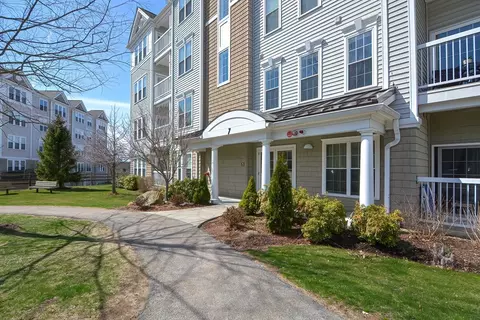 7 Morgan Dr #203, Natick, MA 01760