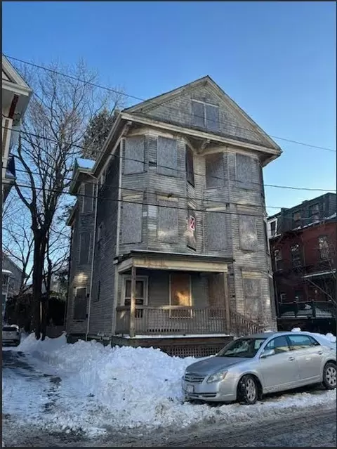 9 E Milton Rd, Brookline, MA 02445