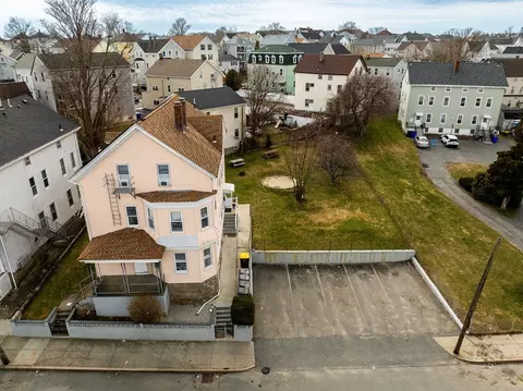 113 Dover St, Fall River, MA 02721 photo 2