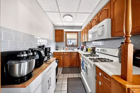 113 Dover St, Fall River, MA 02721 photo 21