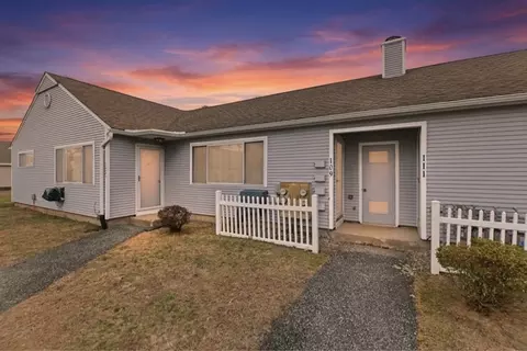 109 Andersen Rd #109, Chicopee, MA 01022