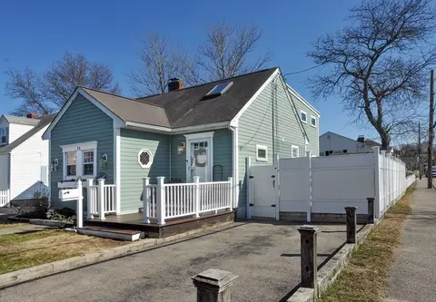 28 E St, Hull, MA 02045 photo 3