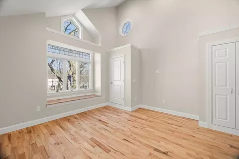 39 Spring St, Boston, MA 02132 photo 15