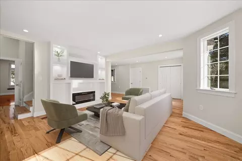 39 Spring St, Boston, MA 02132 photo 4