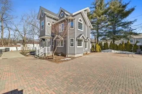 39 Spring St, Boston, MA 02132 photo 22