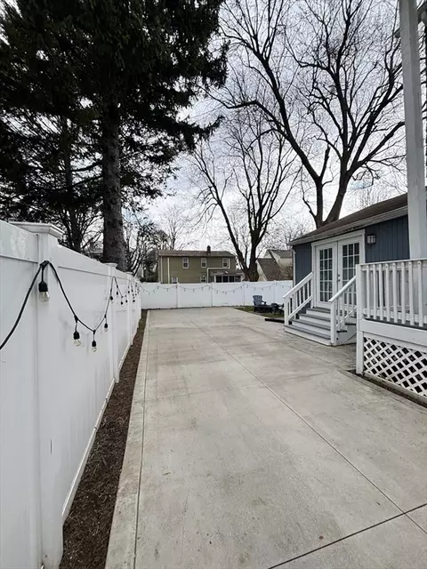 61-63 Eloise St, Springfield, MA 01105 photo 30