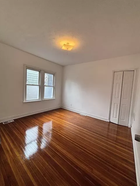 61-63 Eloise St, Springfield, MA 01105 photo 13