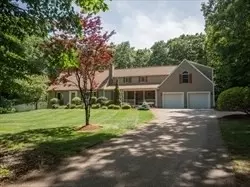4 Rollingwoods Rd, Hubbardston, MA 01452