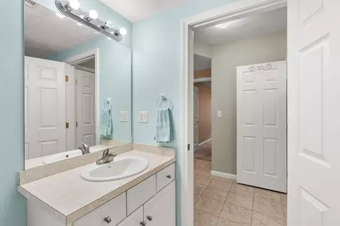Entry Way - 237 Salem St #2, Reading, MA 01867 photo 2 of 2