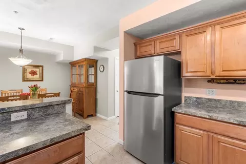 Kitchen - 237 Salem St #2, Reading, MA 01867 photo 3 of 4