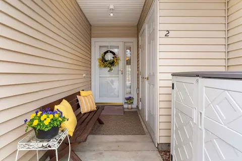 Exterior - 237 Salem St #2, Reading, MA 01867 photo 2 of 8