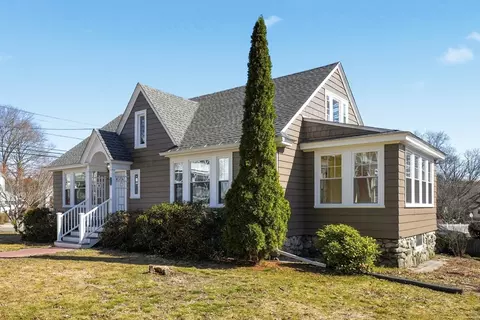 57 Olive St, Methuen, MA 01844
