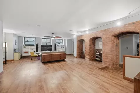 Living - 235 State St #111, Springfield, MA 01103 photo 2 of 5