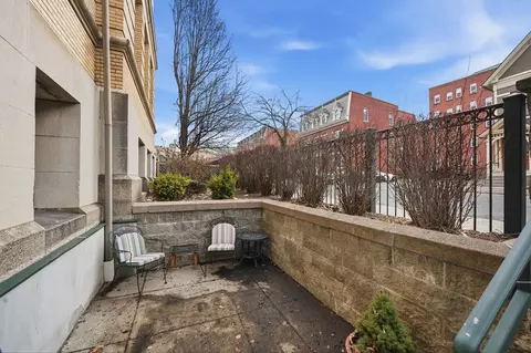 Exterior - 235 State St #111, Springfield, MA 01103 photo 1 of 1