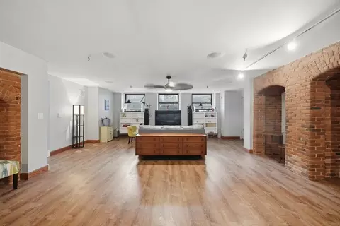 235 State St #111, Springfield, MA 01103