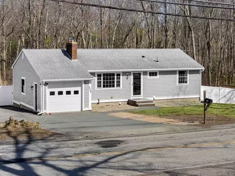206 Dale St, North Andover, MA 01845