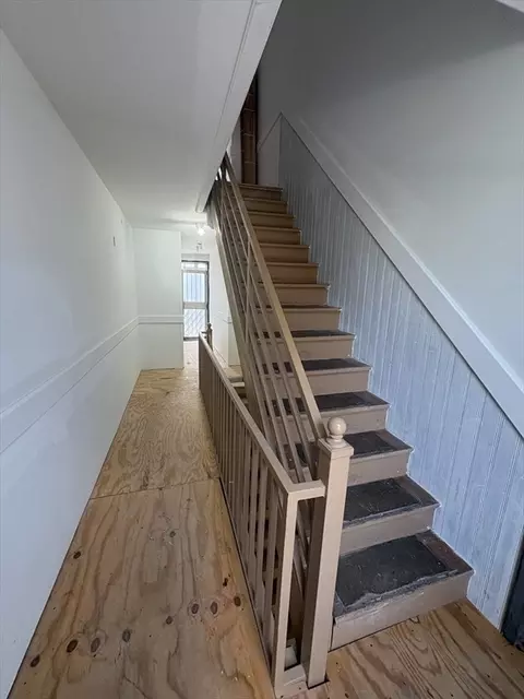 632 S East, Holyoke, MA 01040