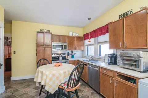 26-28 Cherryvale Ave, Springfield, MA 01108 photo 15