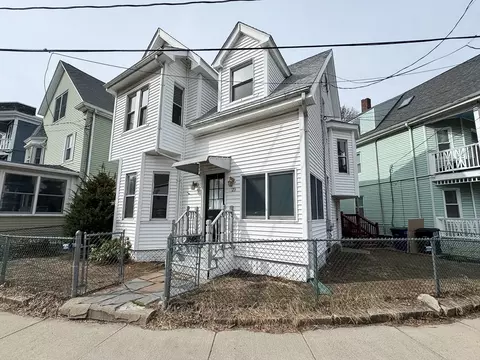 23 Kingston St, Somerville, MA 02144