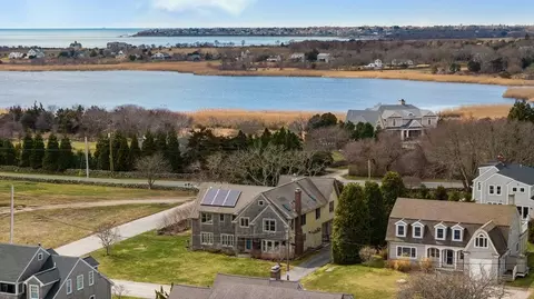 6 Fairway Dr, Westport, MA 02790