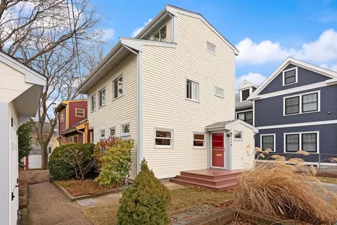 110 Clay St, Cambridge, MA 02140