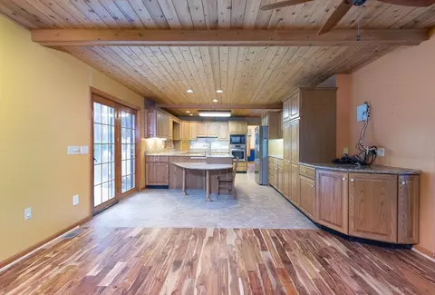 170 Bridge St, Warren, MA 01083 photo 8