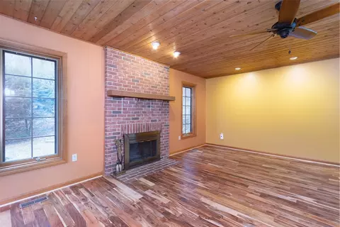 170 Bridge St, Warren, MA 01083 photo 9