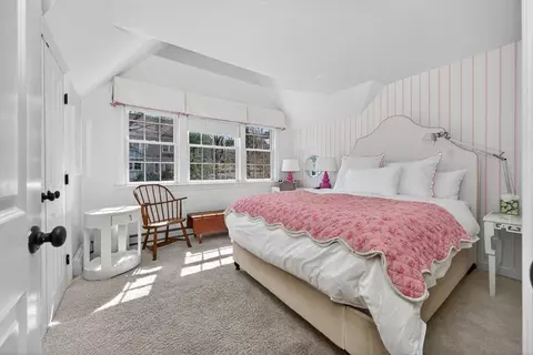 Bedroom - 12 Lafayette Ave, Hingham, MA 02043 photo 3 of 4