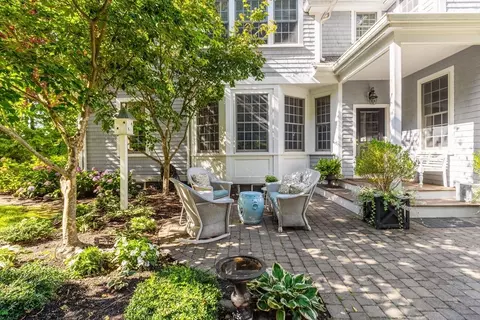 Exterior - 12 Lafayette Ave, Hingham, MA 02043 photo 6 of 7