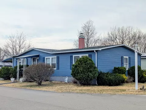 44 Castle Rd, Attleboro, MA 02703