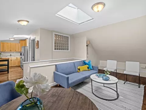 47 R Jamaica #3, Jamaica Plain, MA 02130