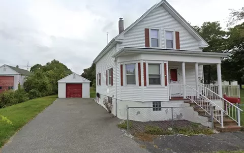 53 Gifford Ave, Dartmouth, MA 02747
