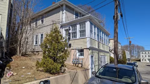 13 Forest Ave, Plymouth, MA 02360