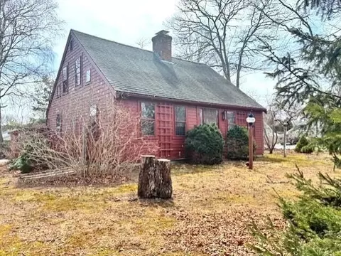 366 Winslow Gray Rd, Yarmouth, MA 02673