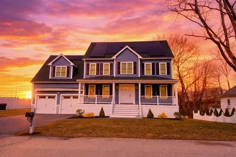 16 Palmer St, Brockton, MA 02301