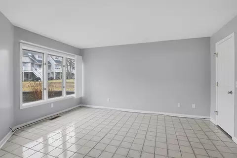 Living - 210 Beacon Park #210, Webster, MA 01570 photo 6 of 6