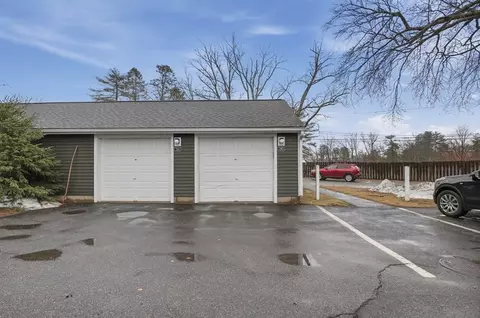 Exterior - 210 Beacon Park #210, Webster, MA 01570 photo 7 of 10