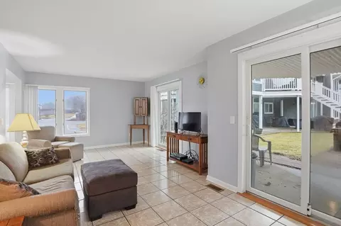 Living - 210 Beacon Park #210, Webster, MA 01570 photo 1 of 6