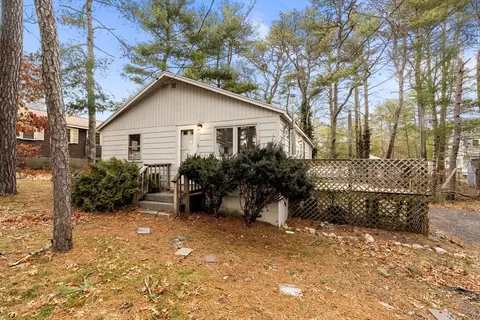 6 Cardinal Ave, Wareham, MA 02538