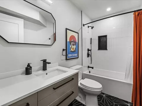 Bath - 760 E Broadway #U:2, Boston, MA 02127 photo 7 of 7