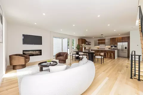 95 Griswold St #95, Cambridge, MA 02139