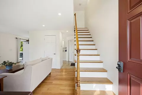 5 Viking St #A, Gloucester, MA 01930 photo 2