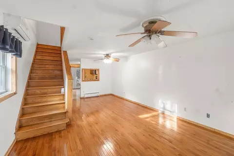 Living - 29 Chilmark St # -A, Worcester, MA 01604 photo 3 of 4