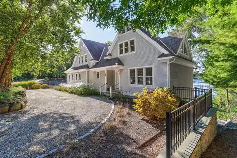 86 Summersea Rd, Mashpee, MA 02649