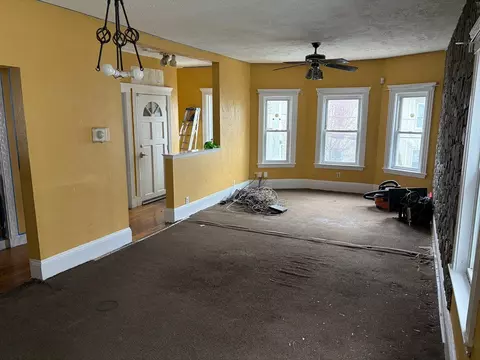 28 Vernal St, Everett, MA 02149 photo 5