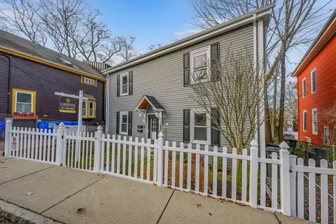 49 Jamaica St #2, Boston, MA 02130