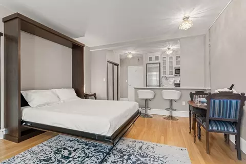 42 Eighth St #4106, Boston, MA 02129